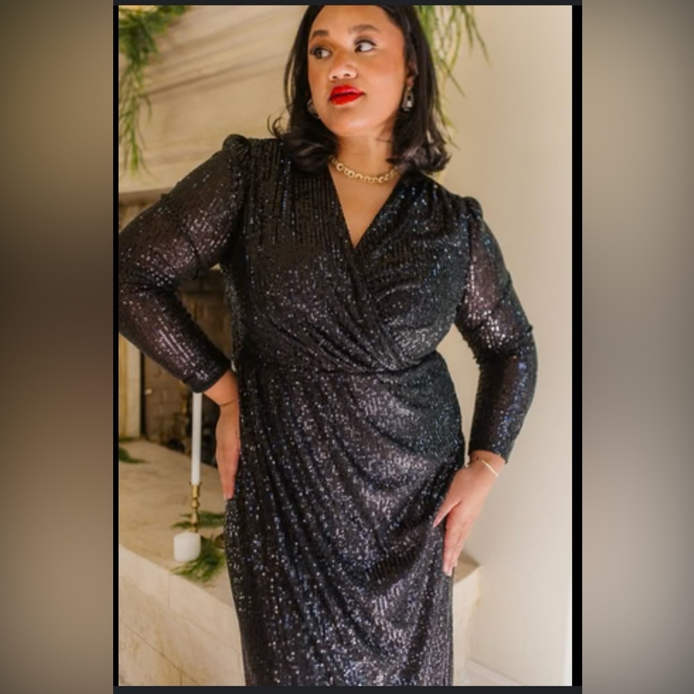 Ivy City Co Black Sequin Long Sleeve Dress | Starstruck| Black Tie| Evening | - Picture 2 of 6
